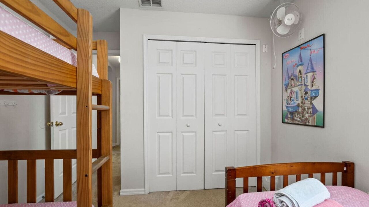 Photo of Bedroom in Eagle Pointe South