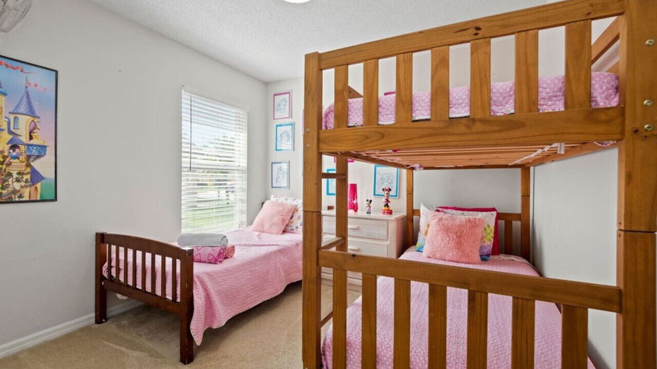 Photo of Bedroom in Eagle Pointe South