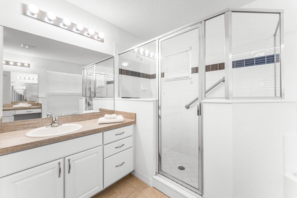 Photo of Bathroom in Regal Palms