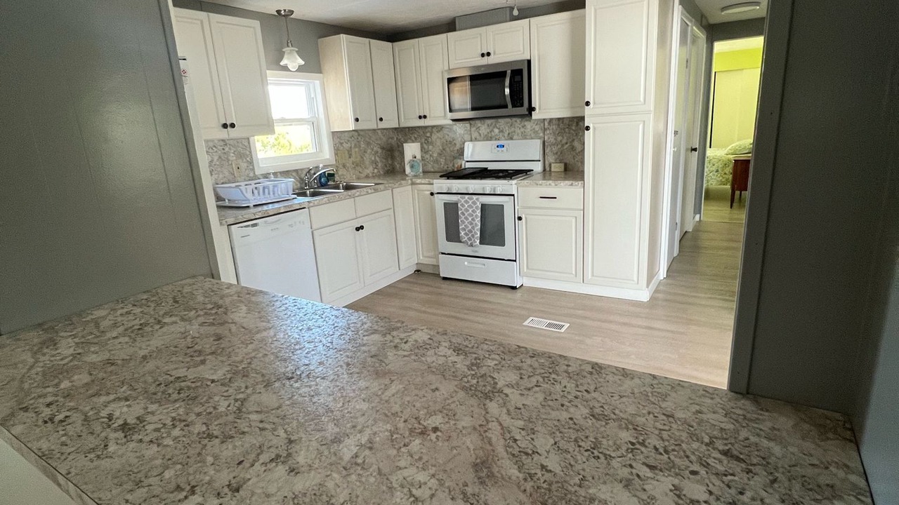 Photo of Kitchen in Marathon