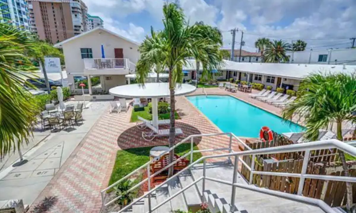 Photo of Outdoor in Pompano Beach