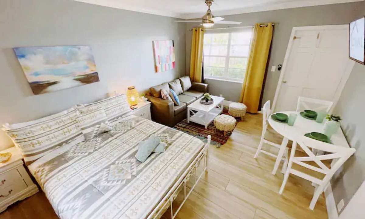 Photo of Bedroom in Pompano Beach