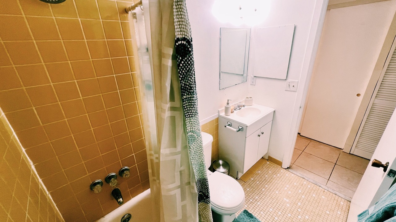 Photo of Bathroom in Jensen Beach
