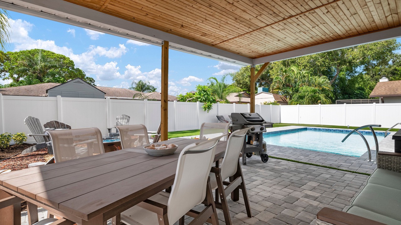 Photo of Outdoor in Harbor Hills