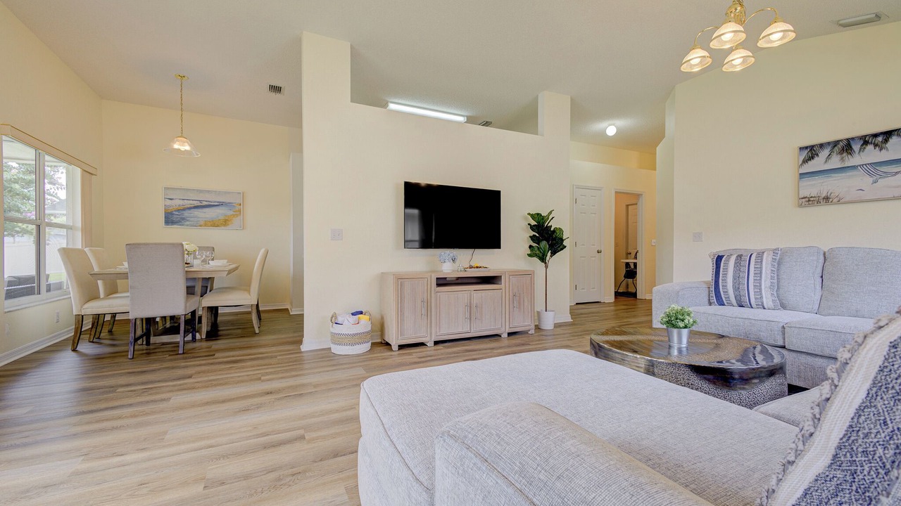 Photo of Livingroom in West Melbourne