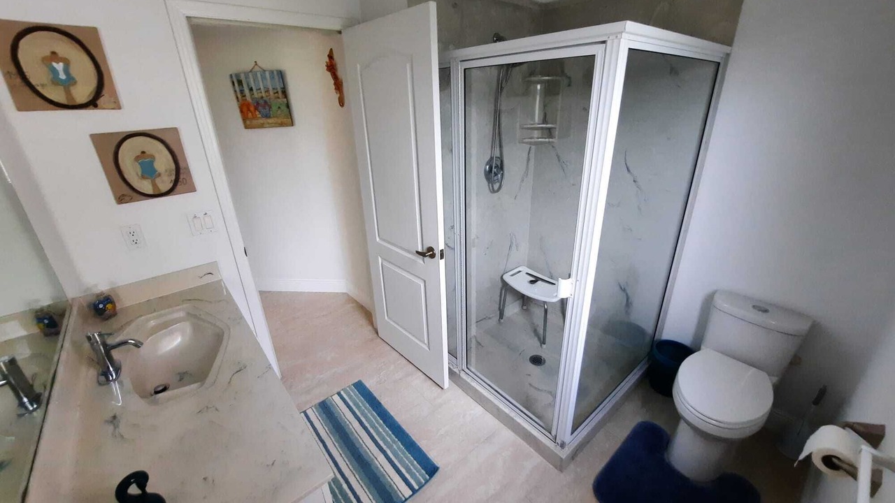 Photo of Bathroom in Lehigh Acres