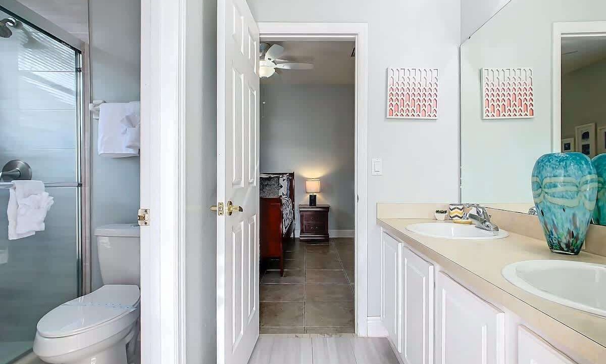Photo of Bathroom in Haines City