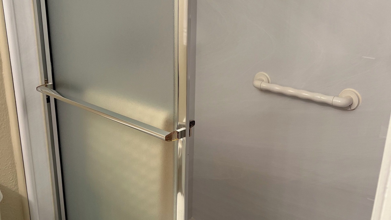 Photo of Bathroom in Englewood South
