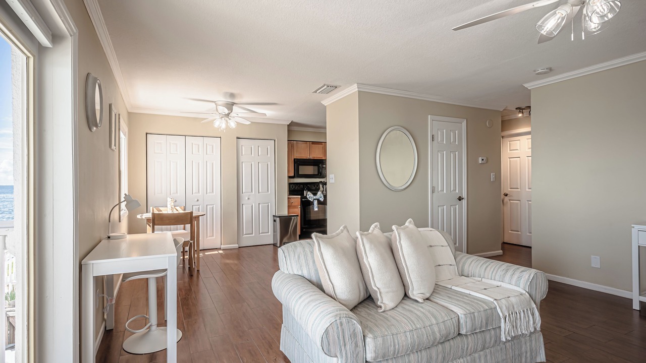 Photo of Livingroom in Coquina Key