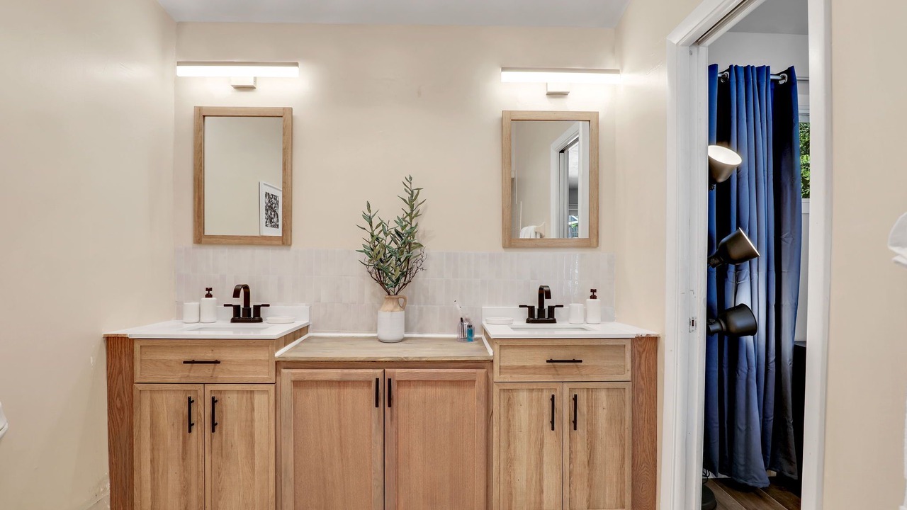 Photo of Bathroom in Naples