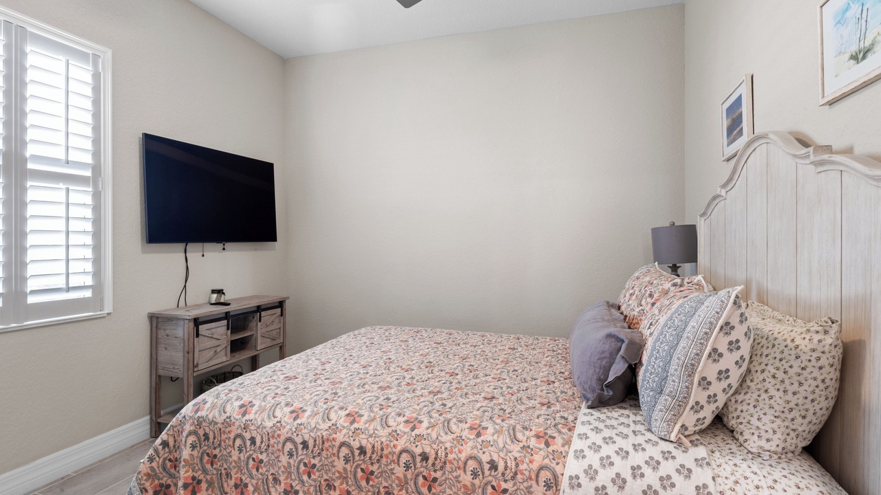 Photo of Bedroom in South Gulf Cove