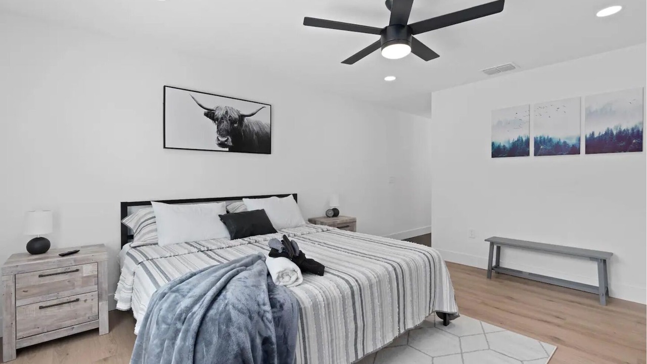 Photo of Bedroom in Inwood