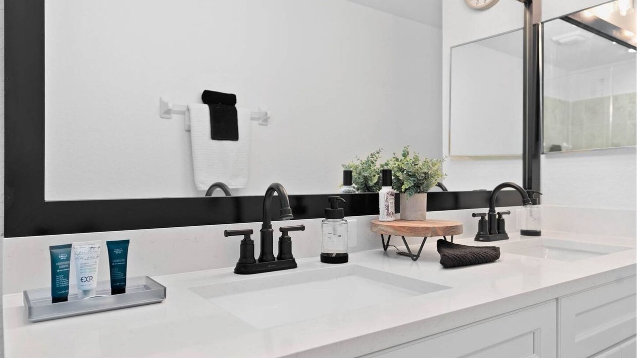 Photo of Bathroom in Inwood