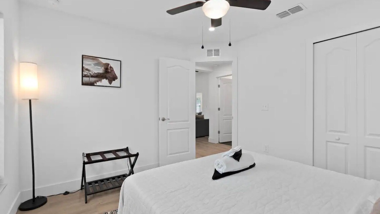 Photo of Bedroom in Inwood