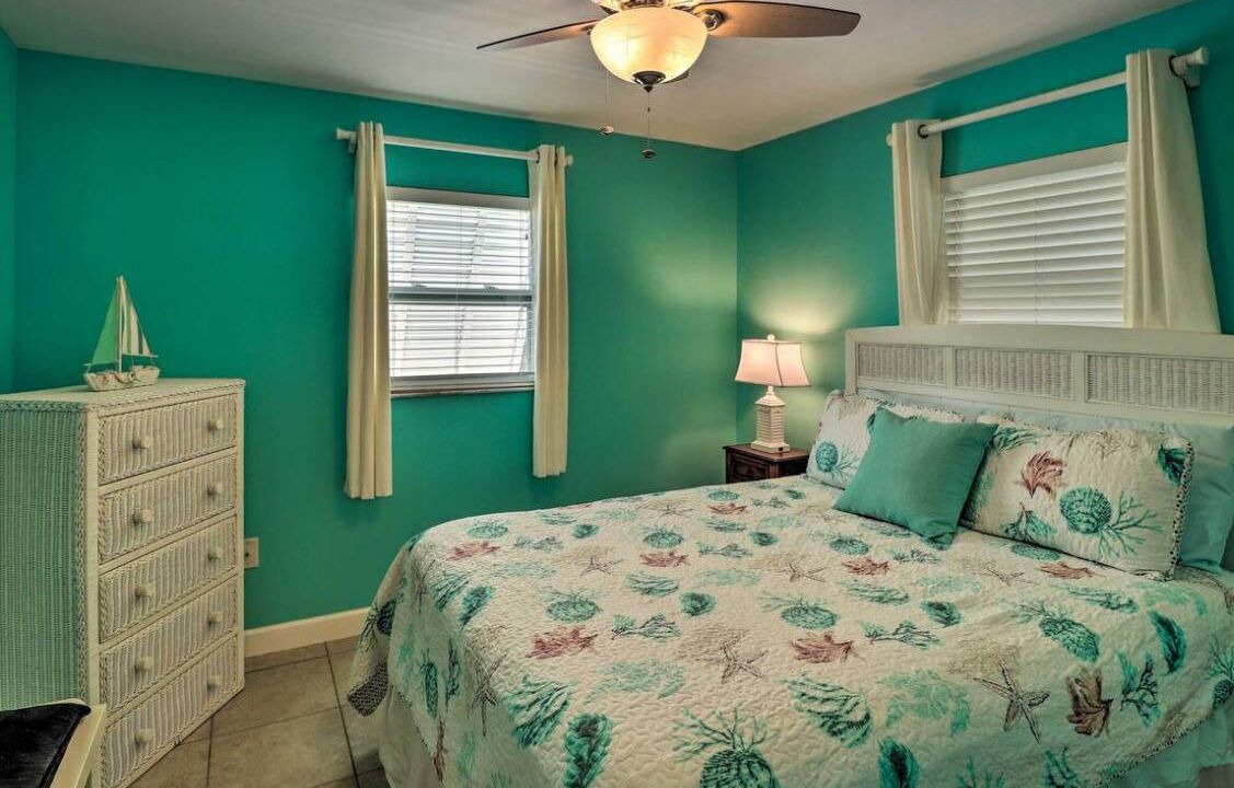 Photo of Bedroom in Breezeswept Beach Estates
