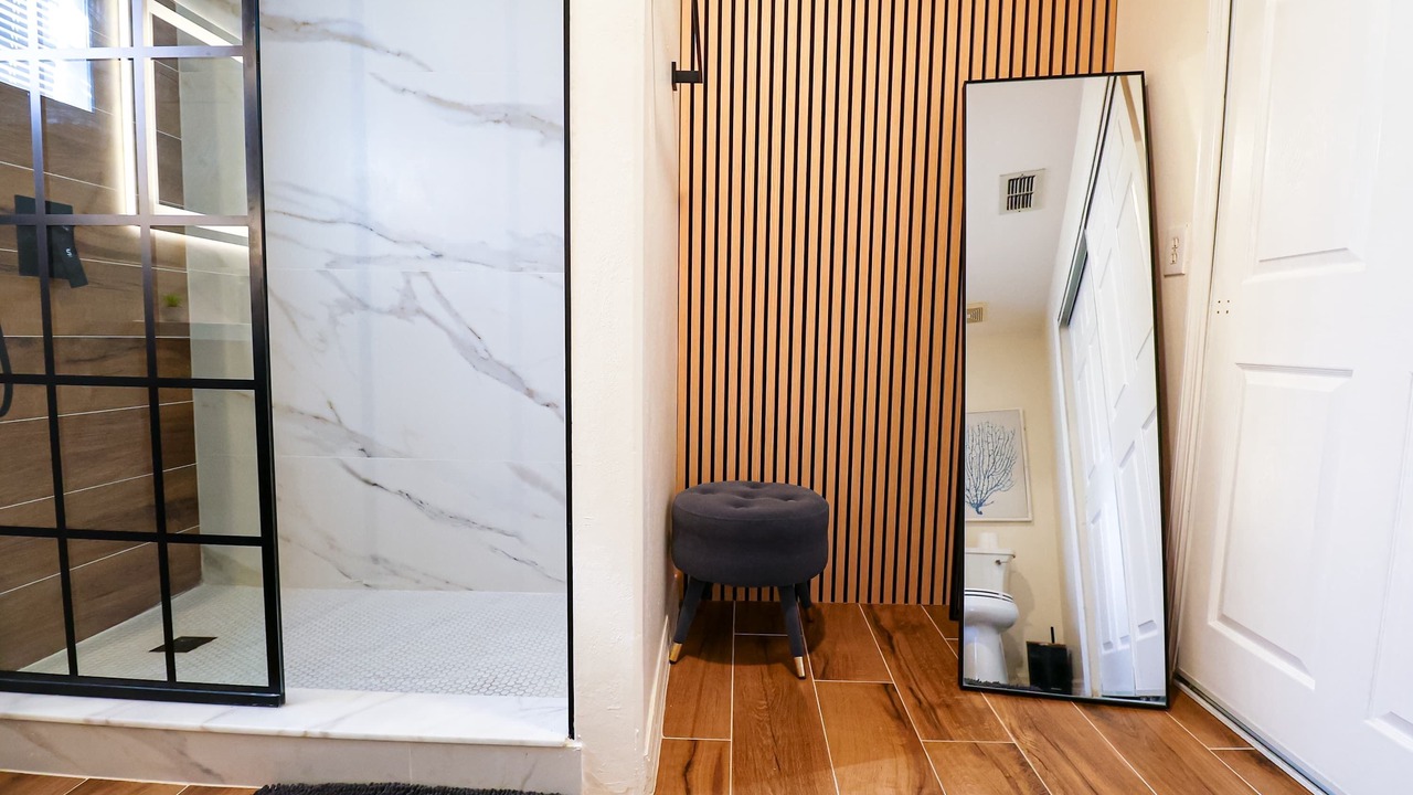 Photo of Bathroom in Buena Ventura Lakes