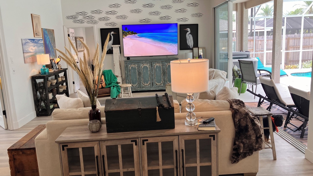 Photo of Livingroom in Bay Harbor Estates