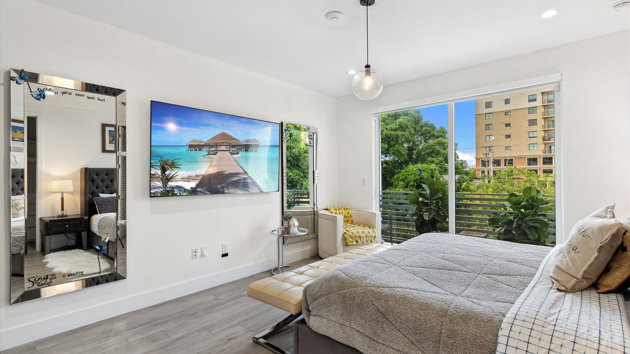 Photo of Bedroom in Coral Way