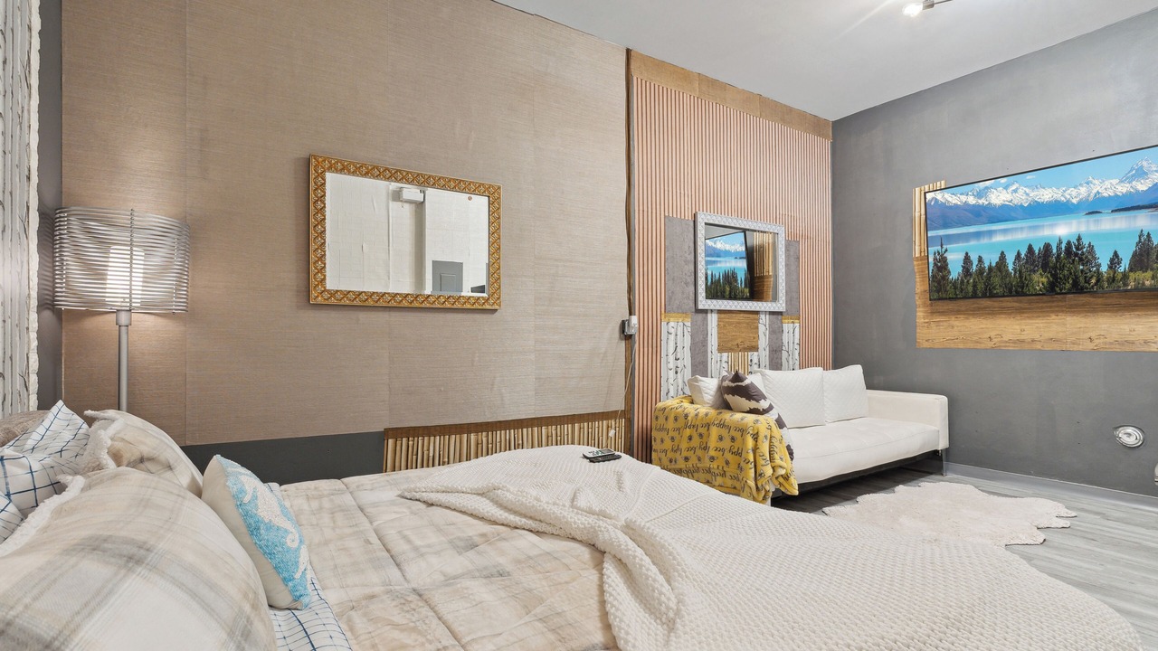 Photo of Bedroom in Coral Way