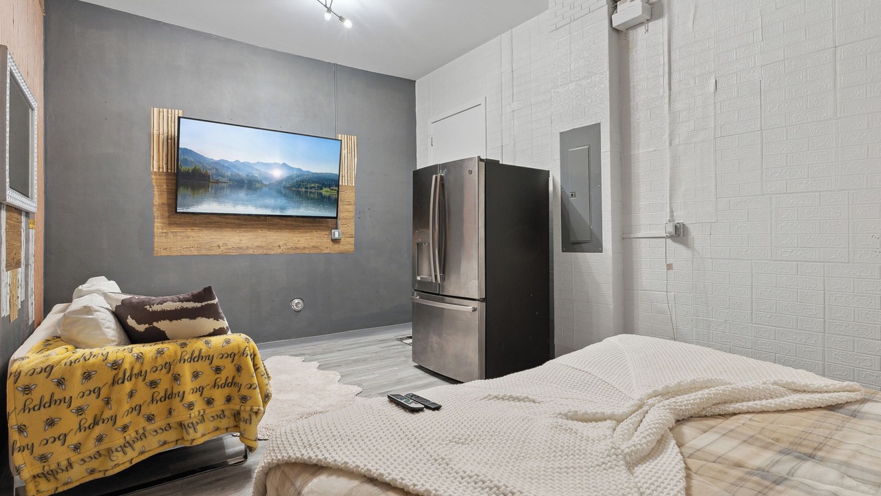 Photo of Bedroom in Coral Way