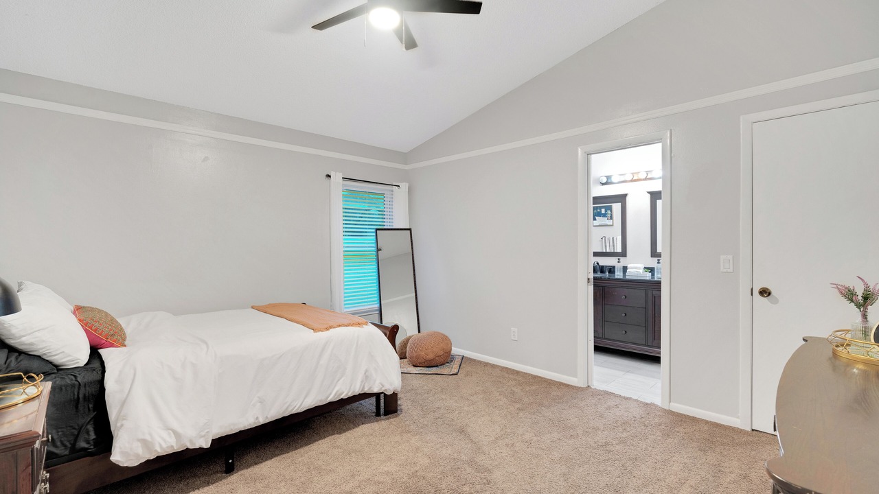Photo of Bedroom in Boyette Springs