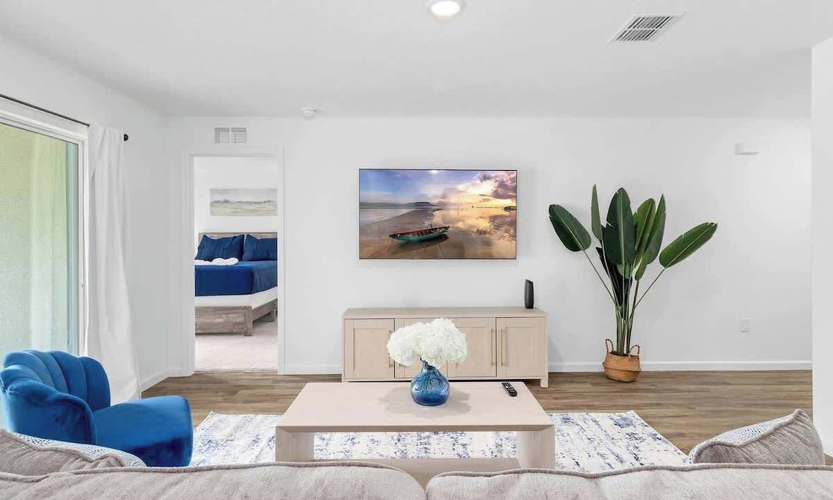 Photo of Livingroom in Spring Hill