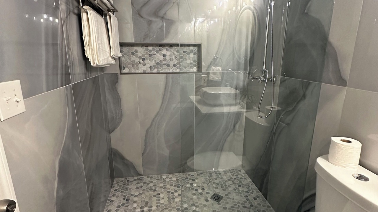 Photo of Bathroom in Hunt Club