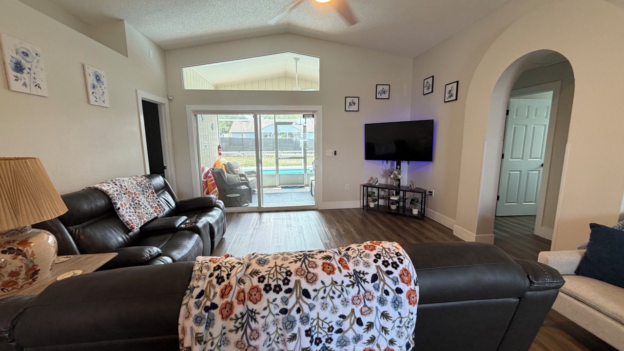 Photo of Livingroom in Lake Wales