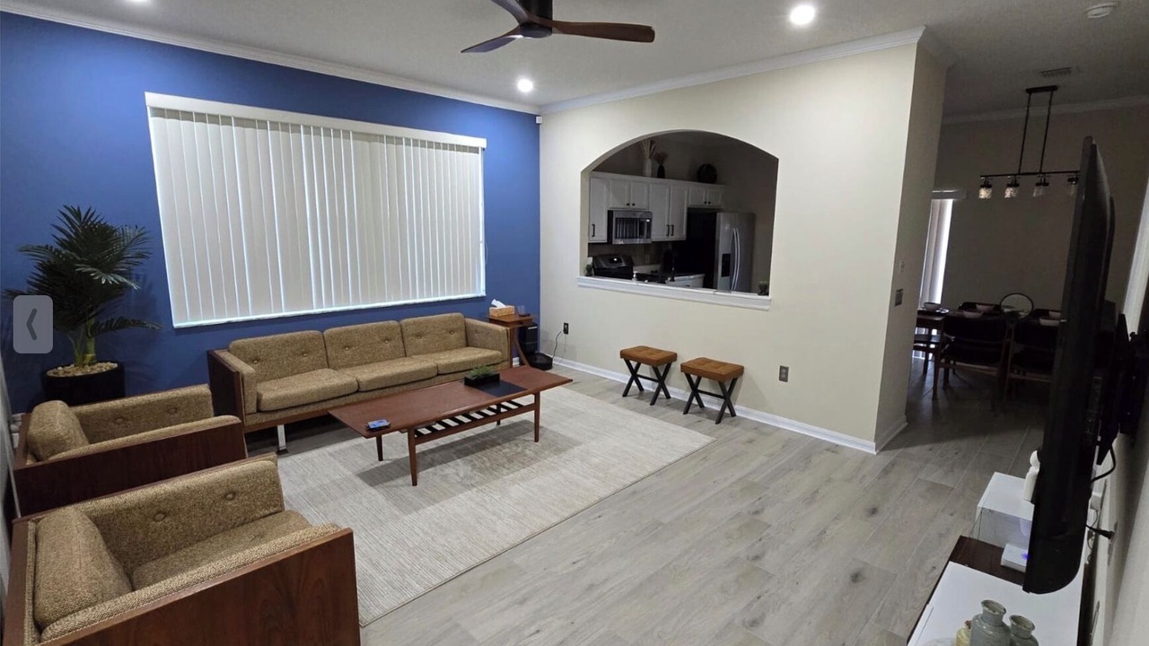 Photo of Livingroom in Orange Tree
