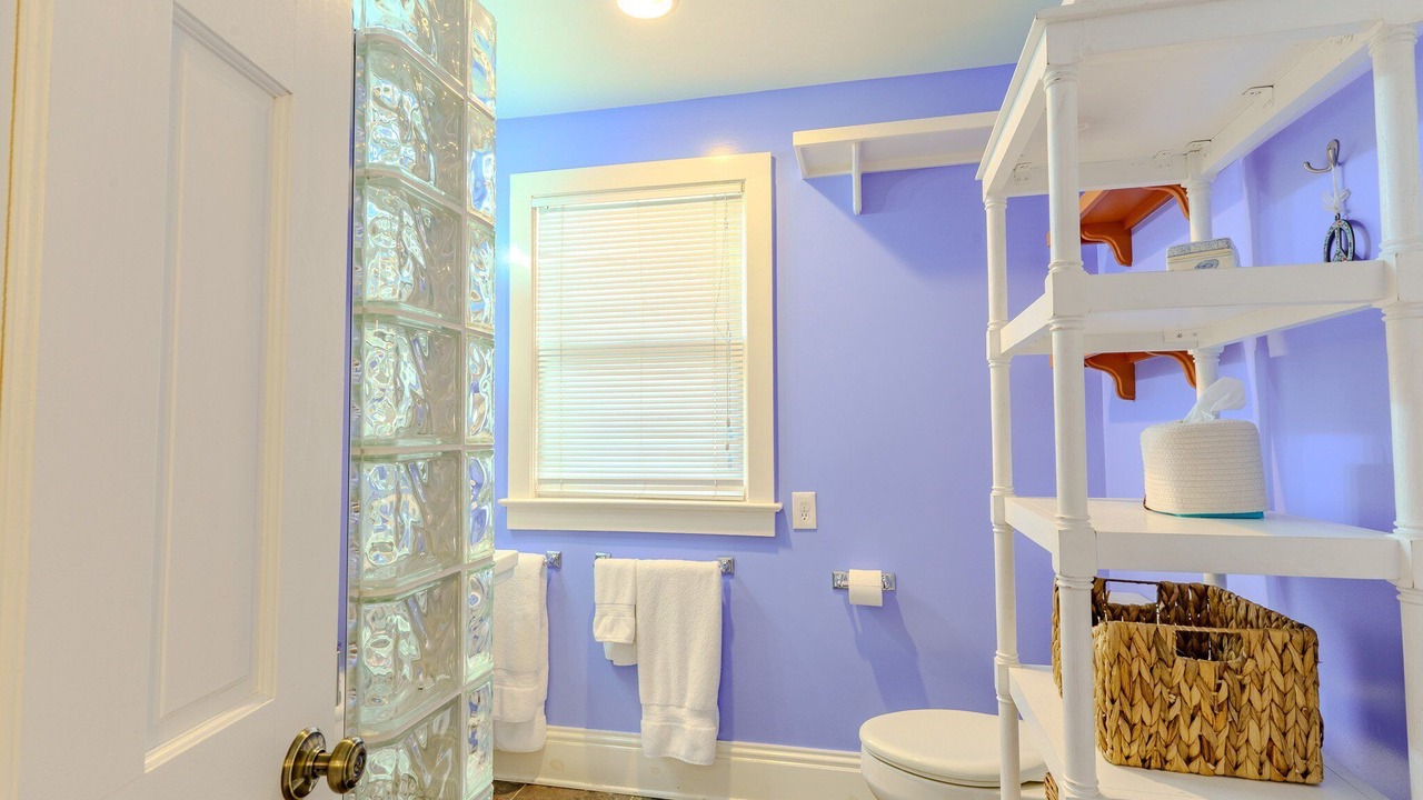 Photo of Bathroom in Indian Beach Sapphire Shores