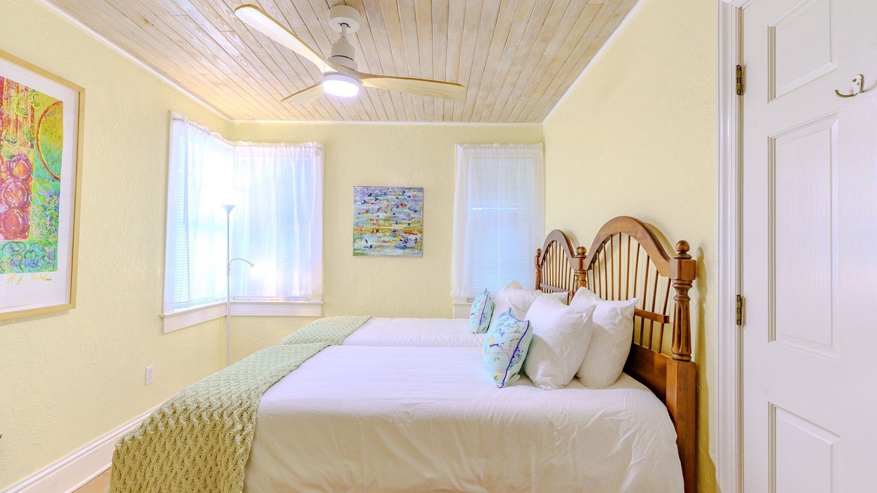 Photo of Bedroom in Indian Beach Sapphire Shores