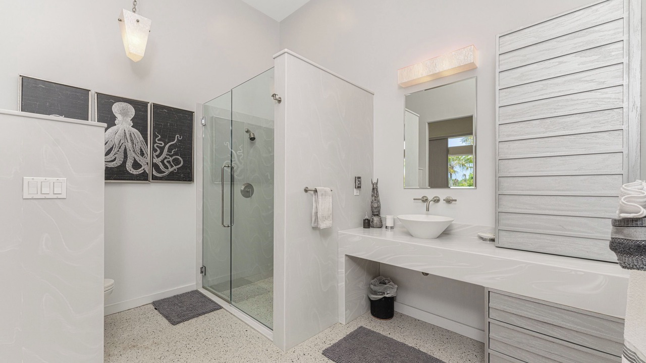 Photo of Bathroom in Englewood