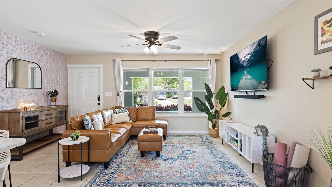 Photo of Livingroom in Interchange Square