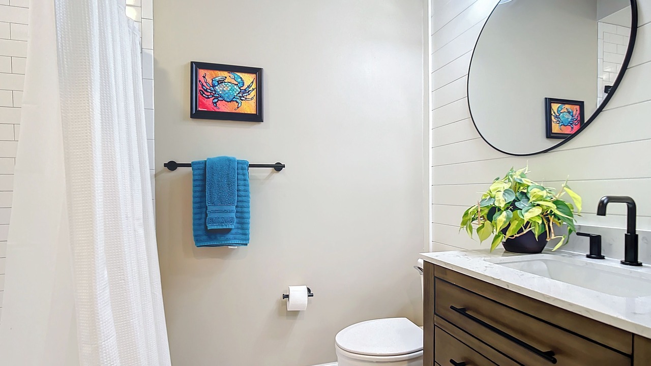 Photo of Bathroom in Tropical Cove