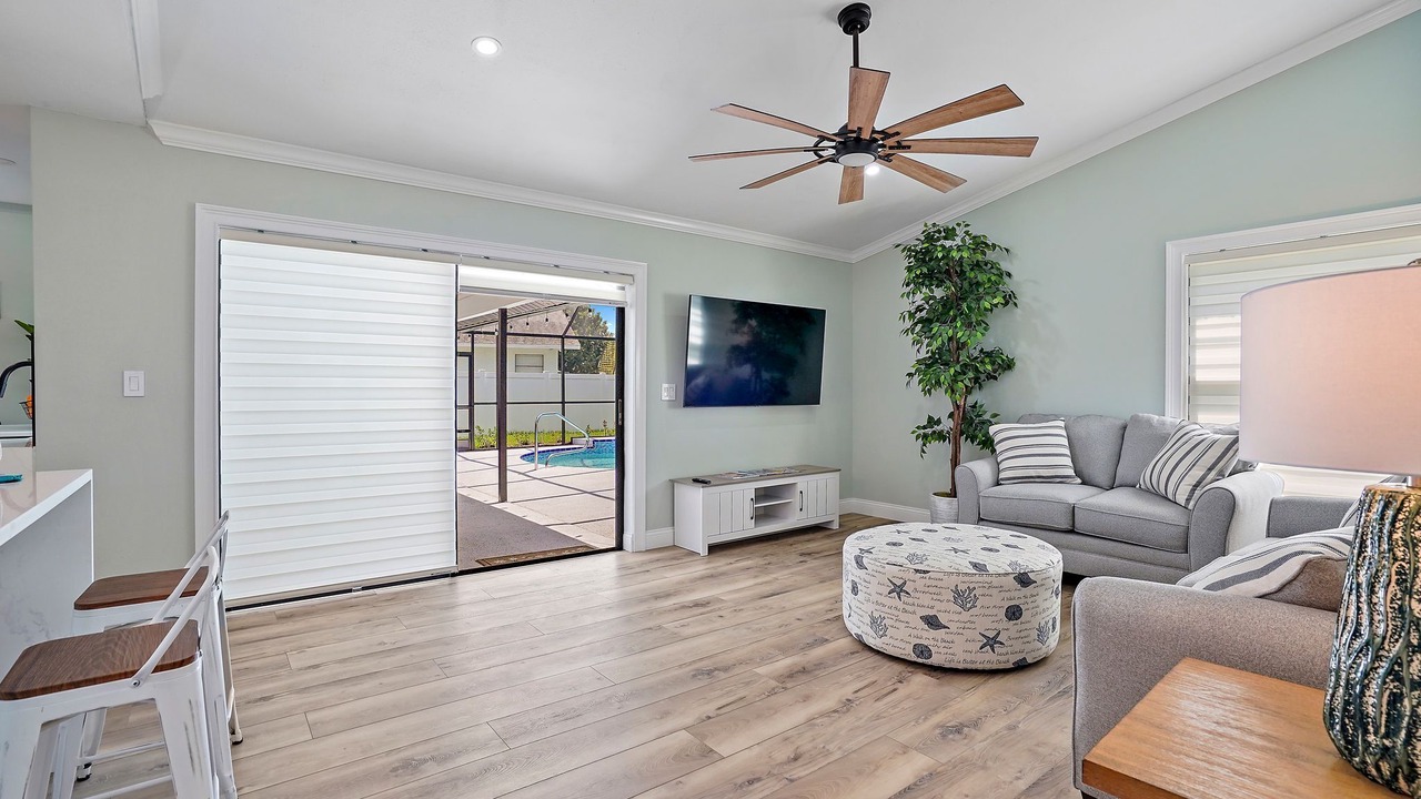 Photo of Livingroom in Lake St. George