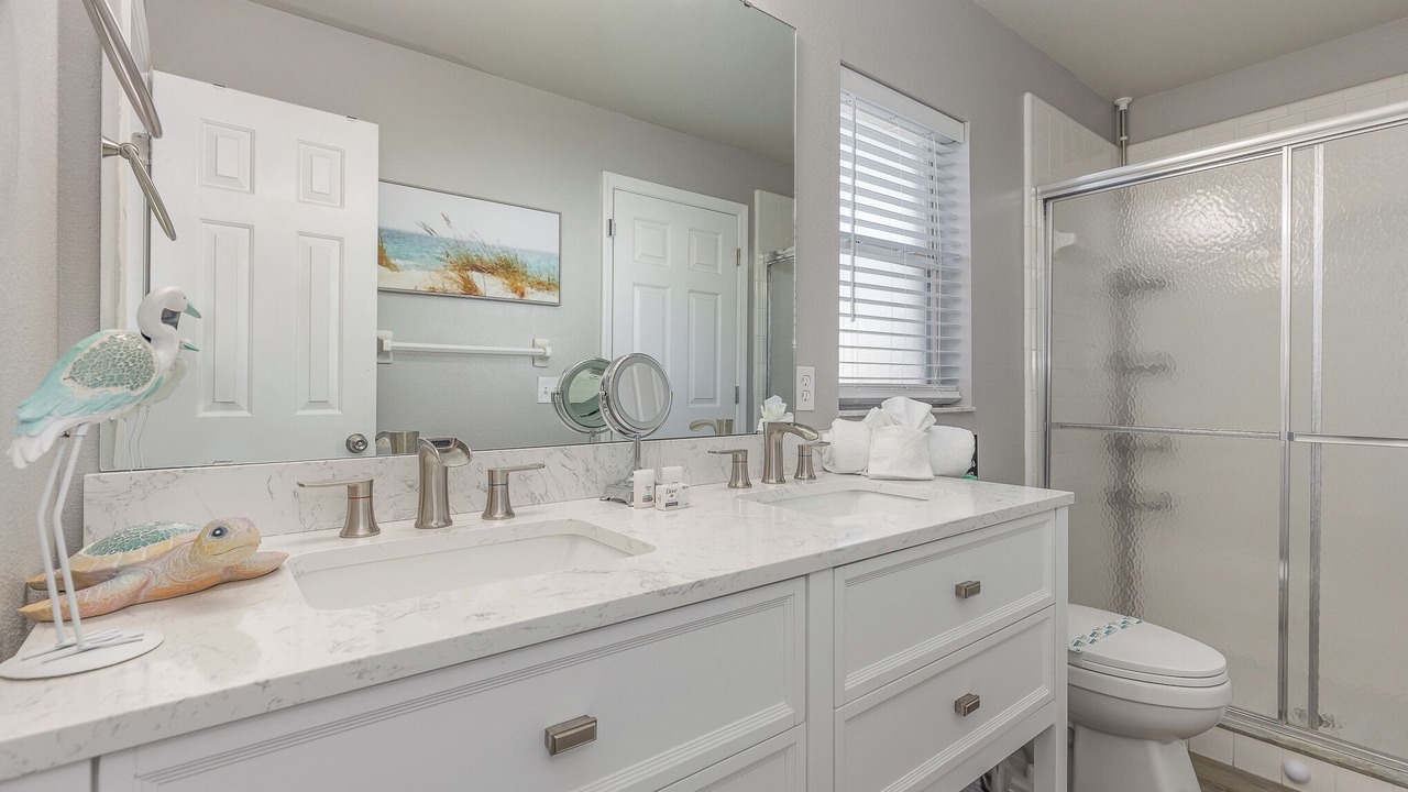 Photo of Bathroom in Sunridge Woods