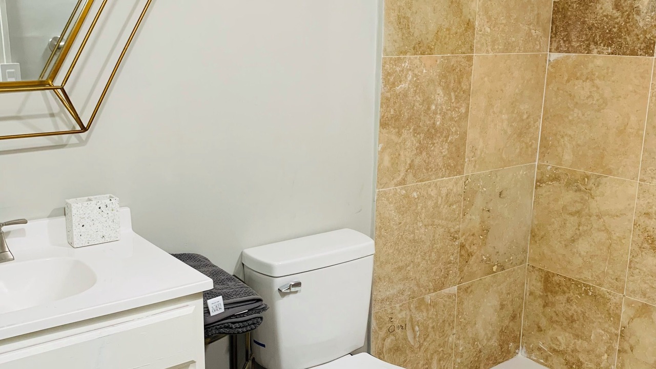 Photo of Bathroom in Limona Improvement