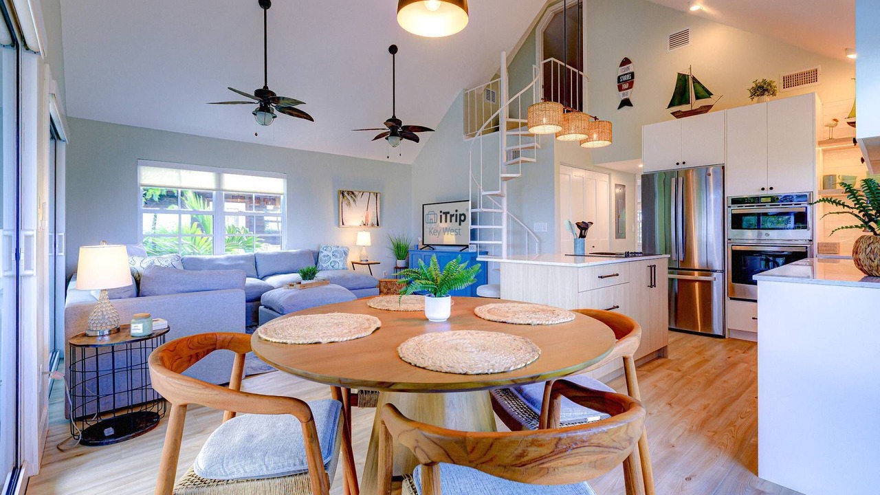 Photo of Bedroom in Breezeswept Beach Estates