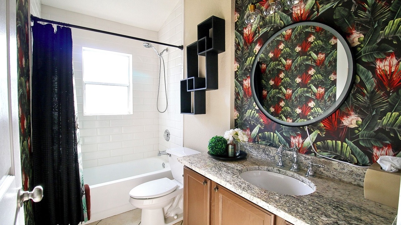 Photo of Bathroom in Florida Ridge