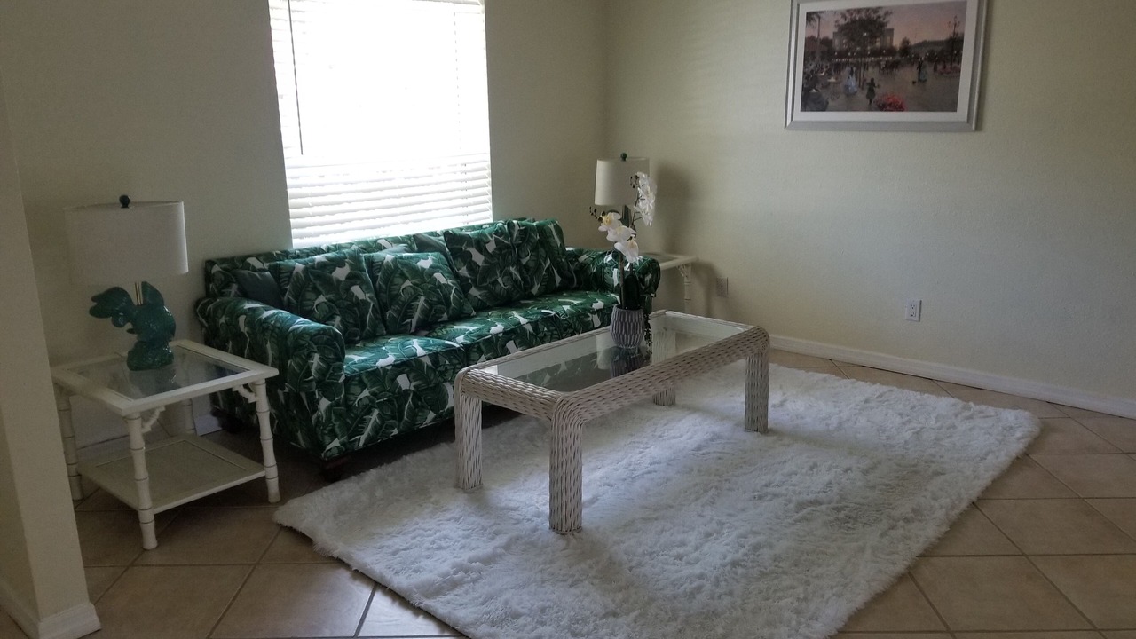 Photo of Livingroom in Stuart