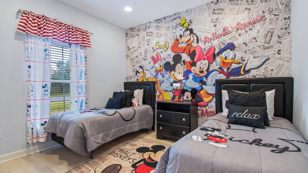 Photo of Bedroom in Bay Lake