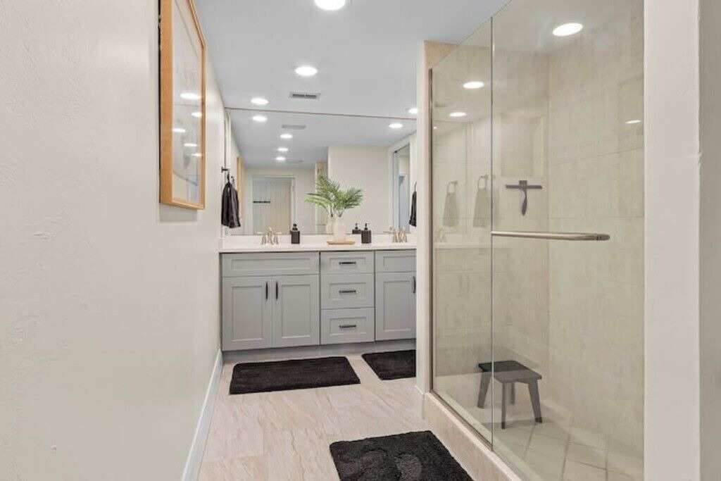 Photo of Bathroom in Iona