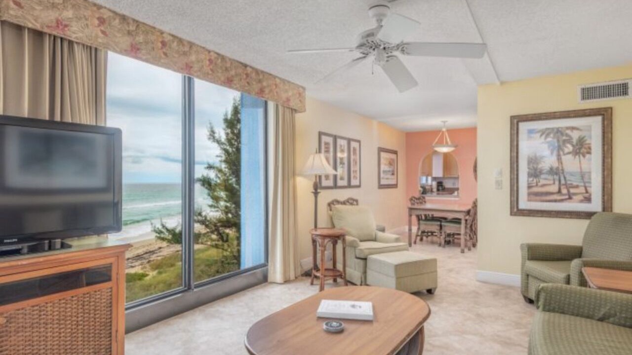 Photo of Livingroom in Hutchinson Island South