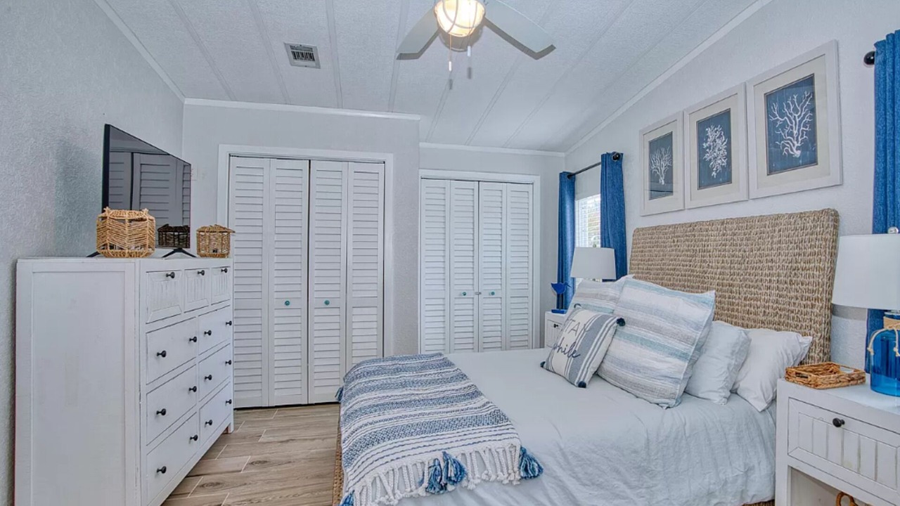 Photo of Bedroom in Cross Key Waterways