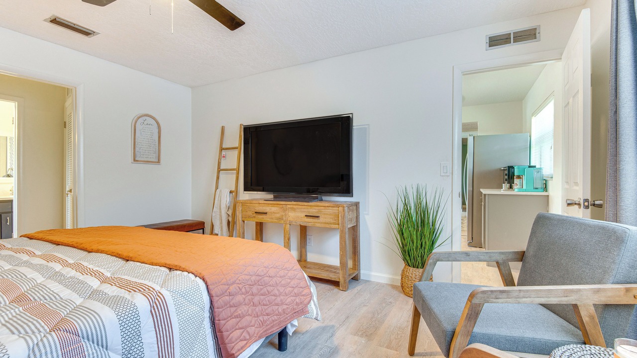 Photo of Bedroom in Tropic