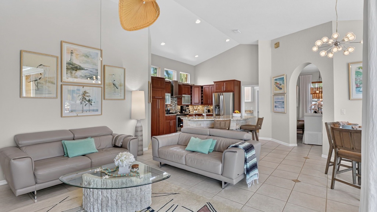 Photo of Livingroom in Central Naples