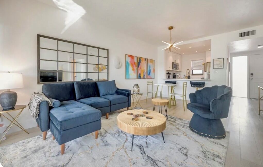 Photo of Livingroom in Old Naples
