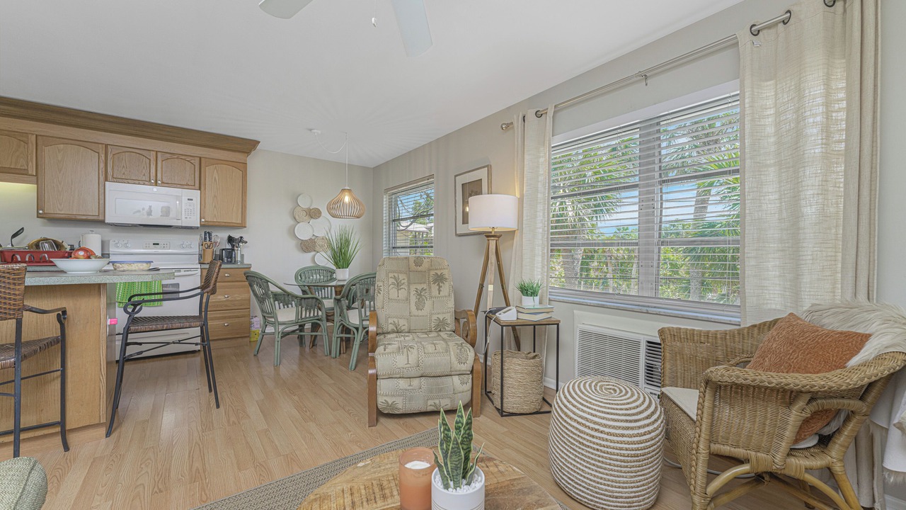 Photo of Livingroom in Englewood