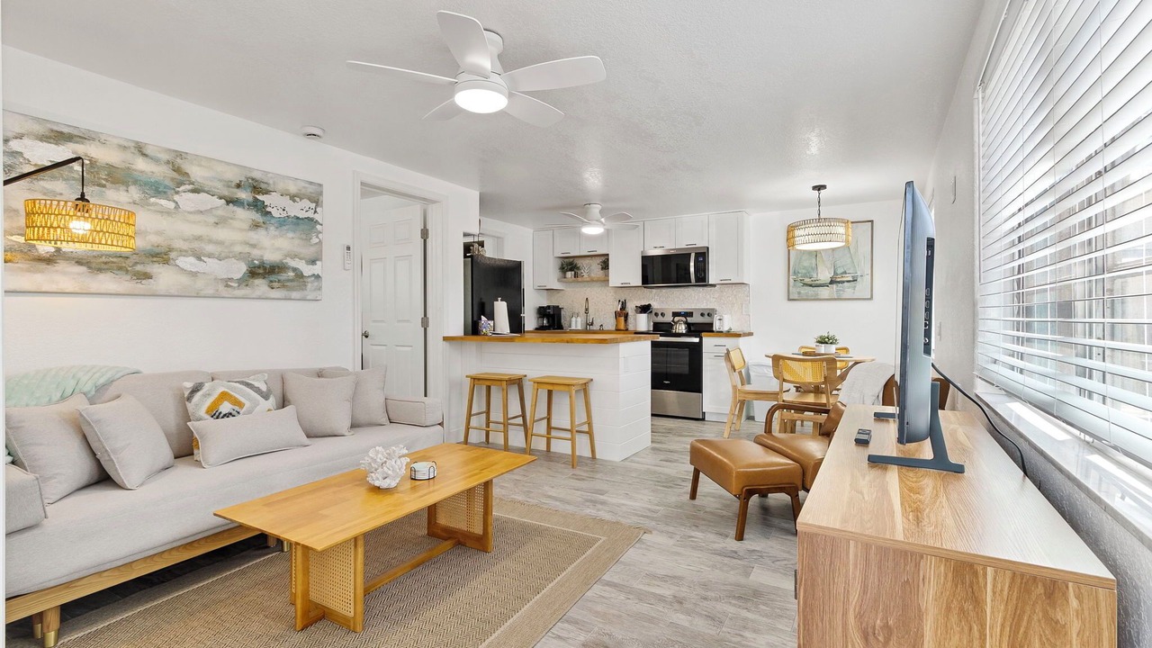Photo of Livingroom in Englewood