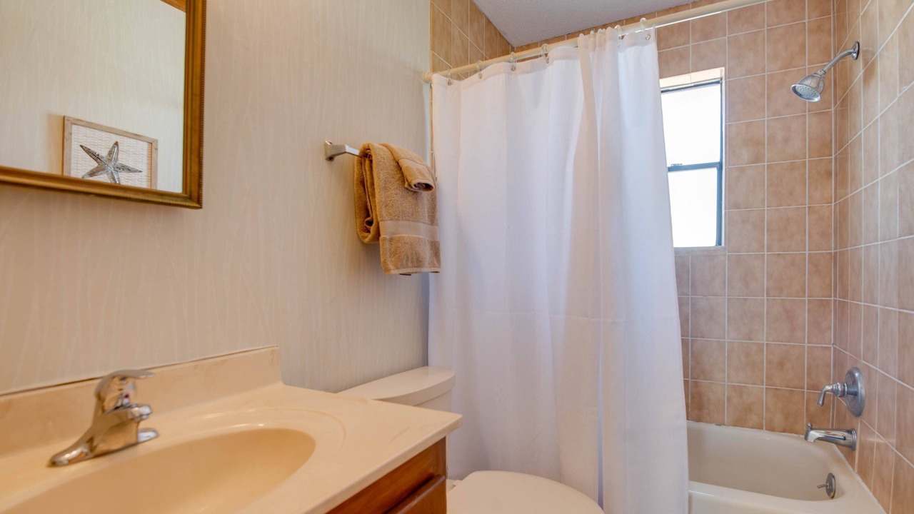 Photo of Bathroom in Cudjoe Key